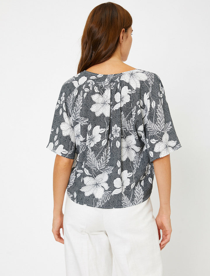 Printed black blouse