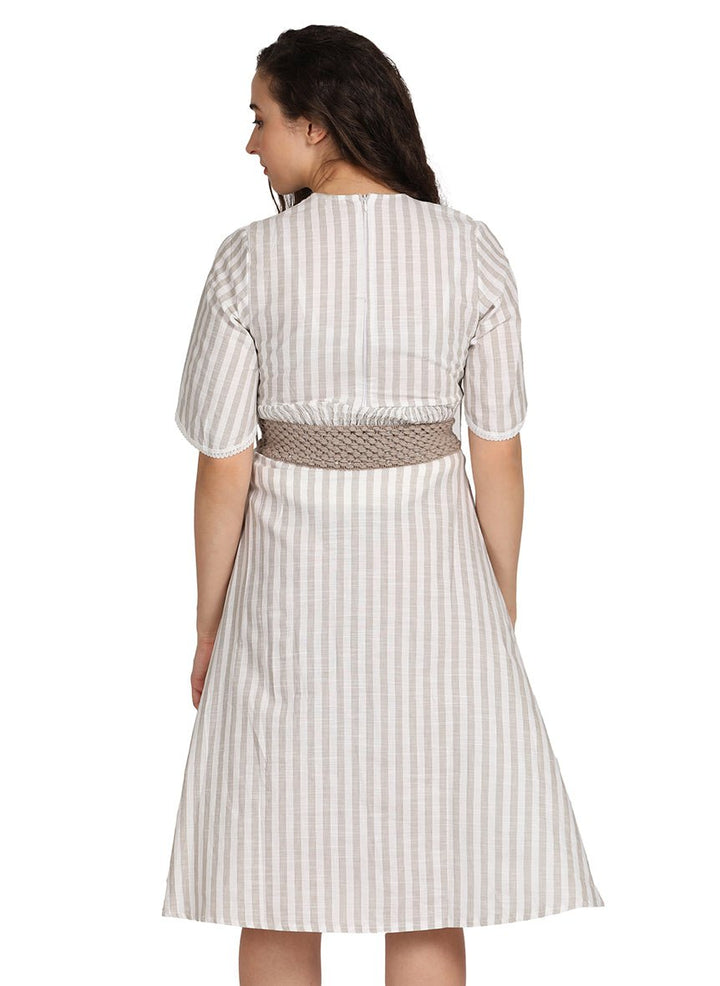 VOUGE DRESS WITH BELT